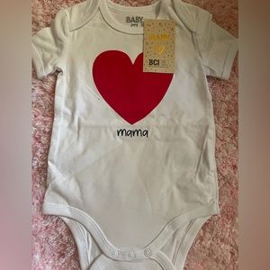 NWT Baby brand onesie with heart and mama 12-18 months.                      34